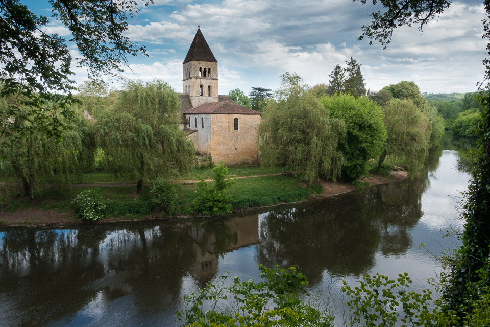 Romanesque church of Saint-Leon-sur-Vezere The Dordogne. On customized journey through France. © 2017 Charles & Mar Love